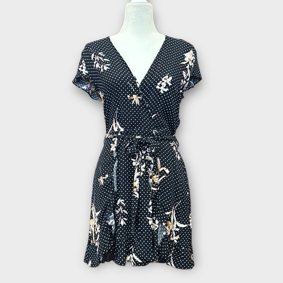 Lost + Wander Ruffle Front Floral Polka Dot Short Dress Medium - Picture 1 of 11